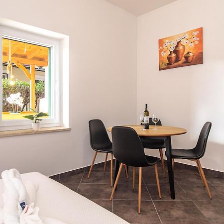 Apartments Tm Krk Town Luaran gambar
