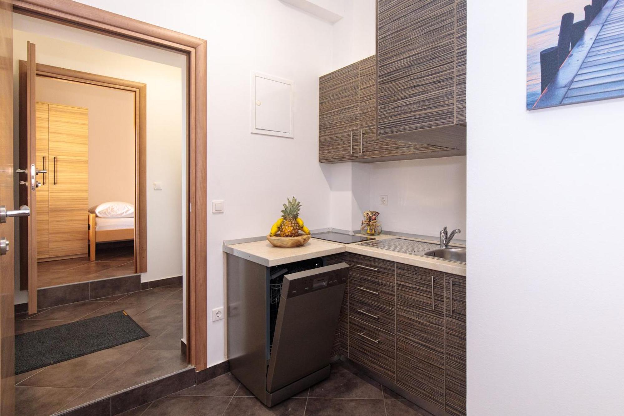 Apartments Tm Krk Town Luaran gambar