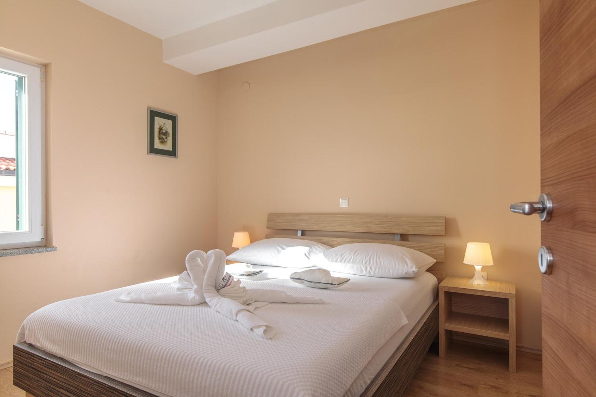 Apartments Tm Krk Town Luaran gambar