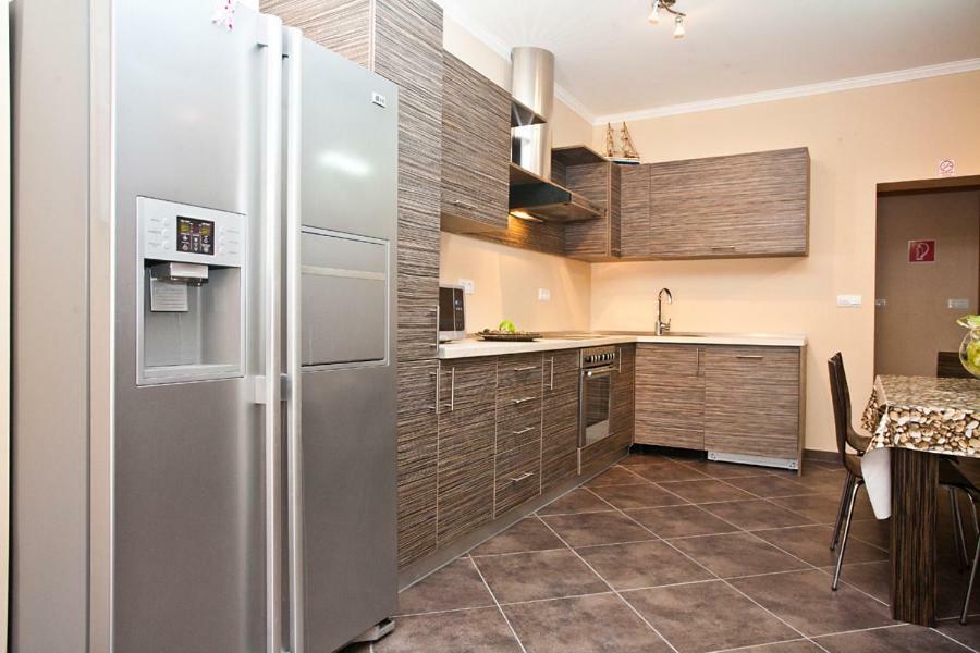 Apartments Tm Krk Town Luaran gambar