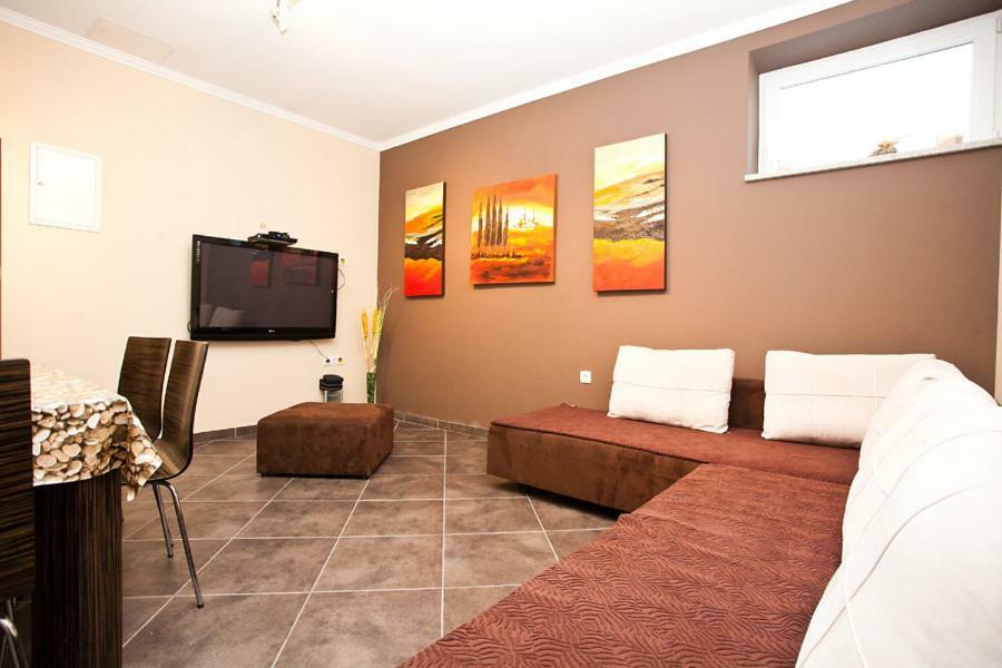 Apartments Tm Krk Town Luaran gambar